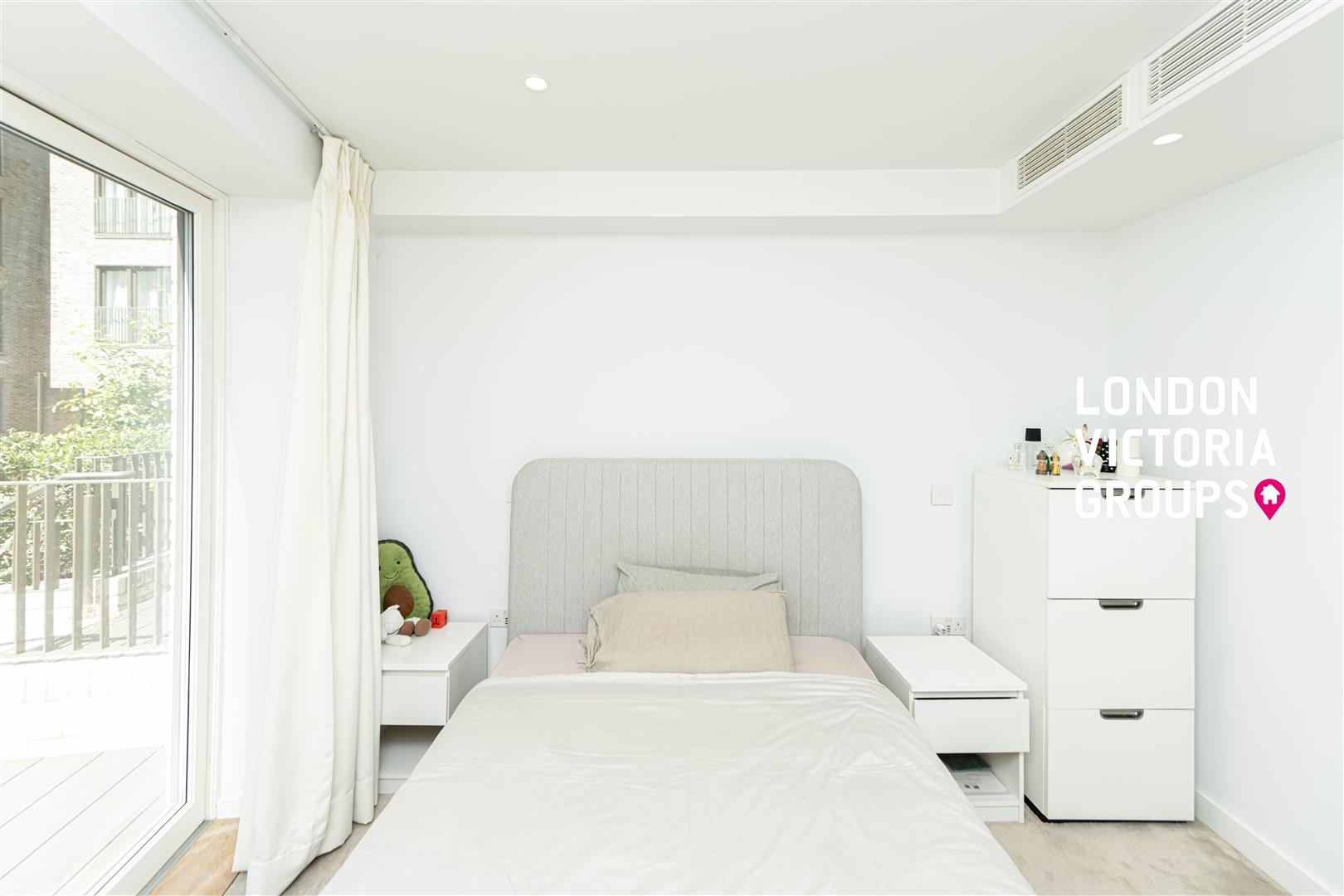 Phoenix Place, LONDON